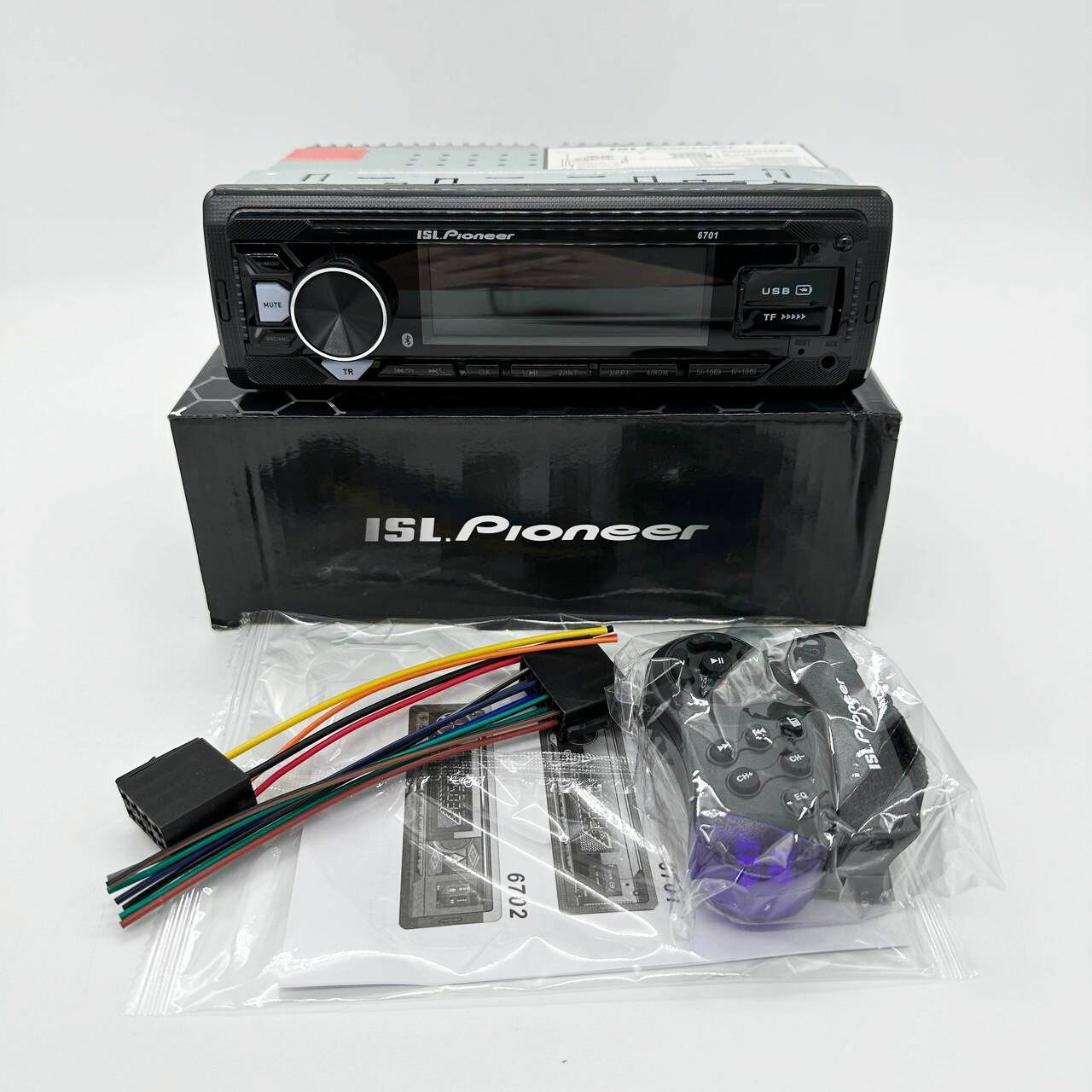 Автомагнитола в авто Pioneer 1 DIN / Автомобильная магнитола с Bluetooth в машину / Магнитофон Пионер с USB, AUX для автомобиля с подсветкой + пульт ДУ