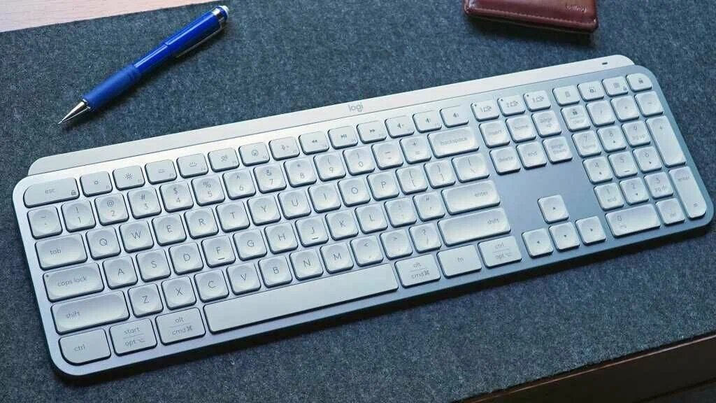 Беспроводная клавиатура Logitech MX Keys S , белый, с русской раскладкой - гравировкой с сохранением подсветки клавиш