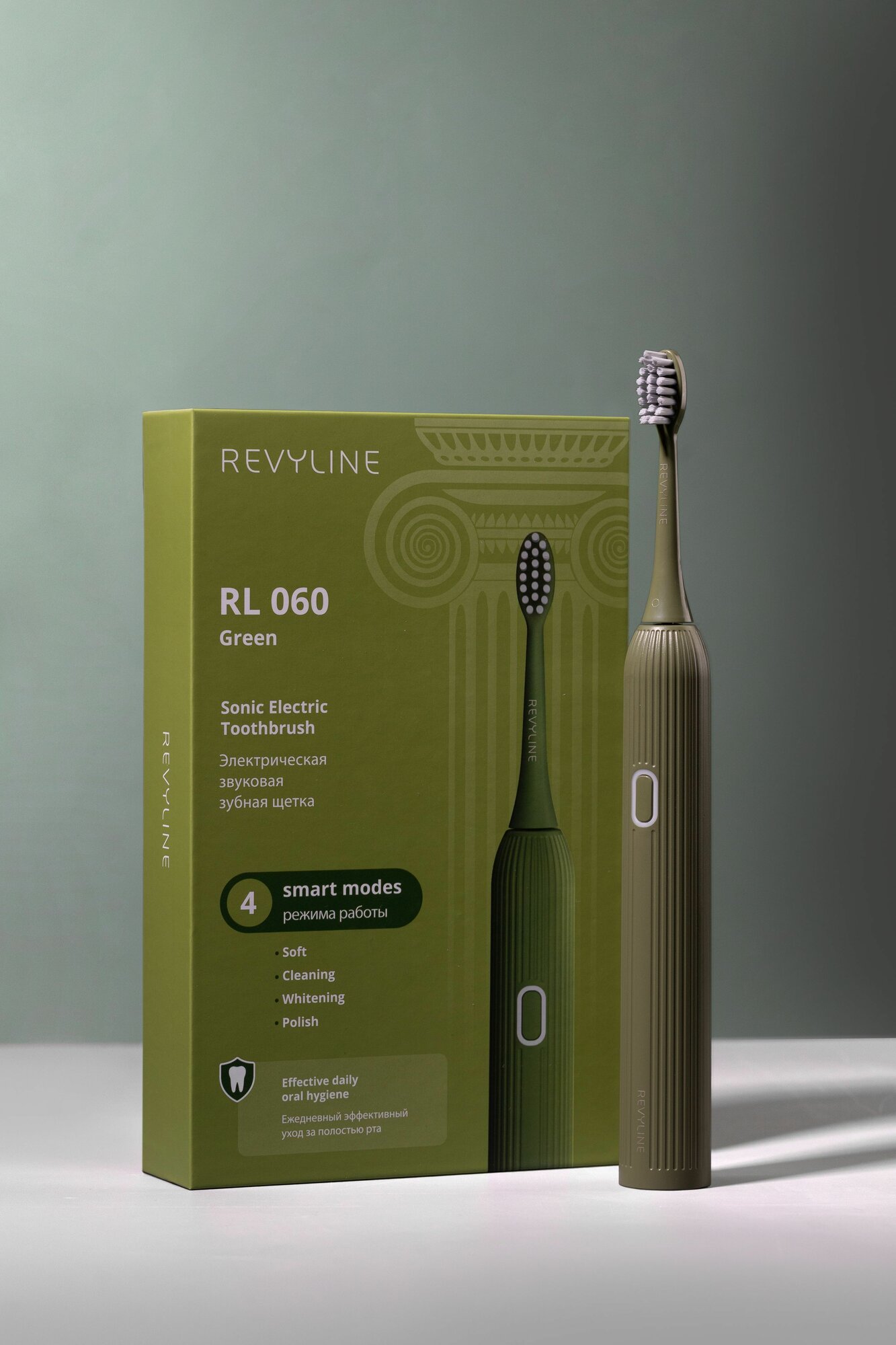 Звуковая электрическая зубная щетка Revyline RL 060