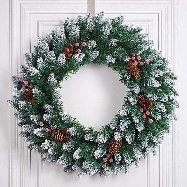 Венок Новогодний-15 с шишками и ягодами 60 см заснеженный ПВХ MOROZCO ВН-15