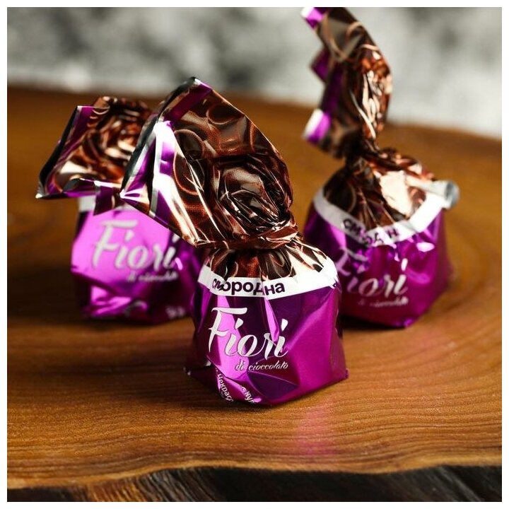 Конфеты шоколадные "Поздравляю!", смородина, 90 г - фотография № 2
