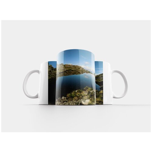 фото Кружка "альпийское озеро, гора, небо" 320 мл lotsprints