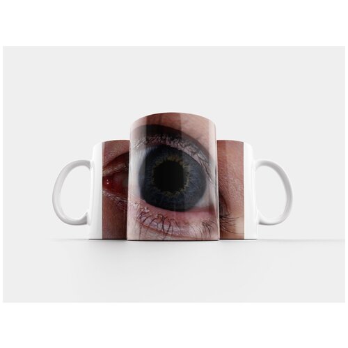 фото Кружка "глаз, крупным планом, серо-голубой" 320 мл lotsprints