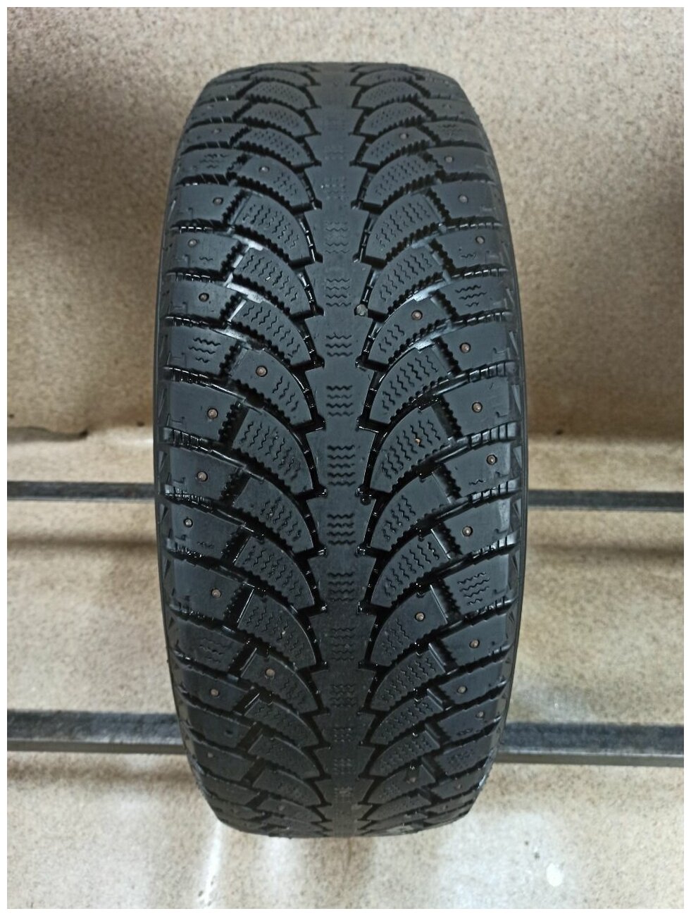 Sonny WOT18 235/65 R17 БУ Шины Зимние