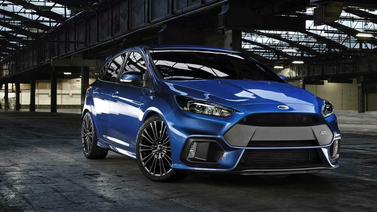 Картина на холсте 60x110 LinxOne "2015 Ford форд фокус Focus" интерьерная для дома / на стену / на кухню / с подрамником