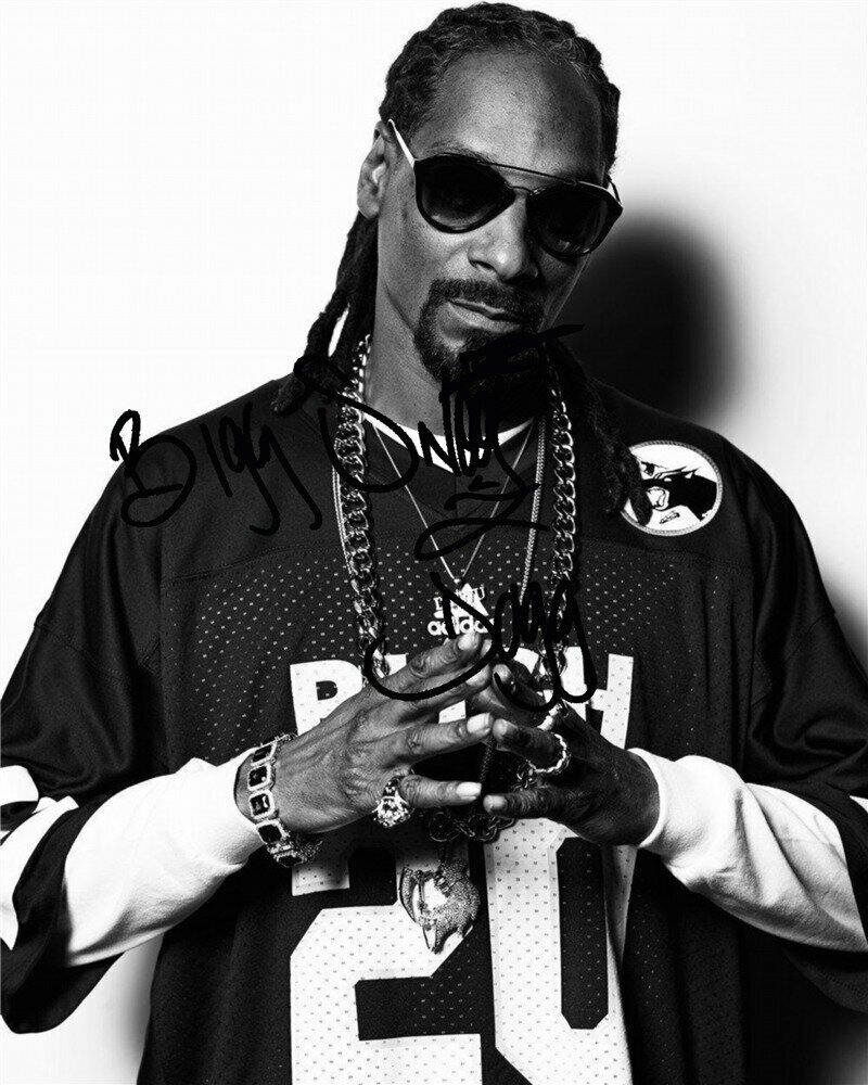 Автограф Снуп Догг Рэп - Автограф Snoop Dogg Rap - Фото с автографом Подписанная фотография Автограф знаменитости Подарок Автограмма Размер 20х25 см