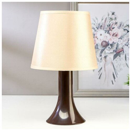 фото Лампа настольная 72204 1хе14 15вт коричневый/белый d=16,5 см, h=27,5 см 5183735 . yandex market