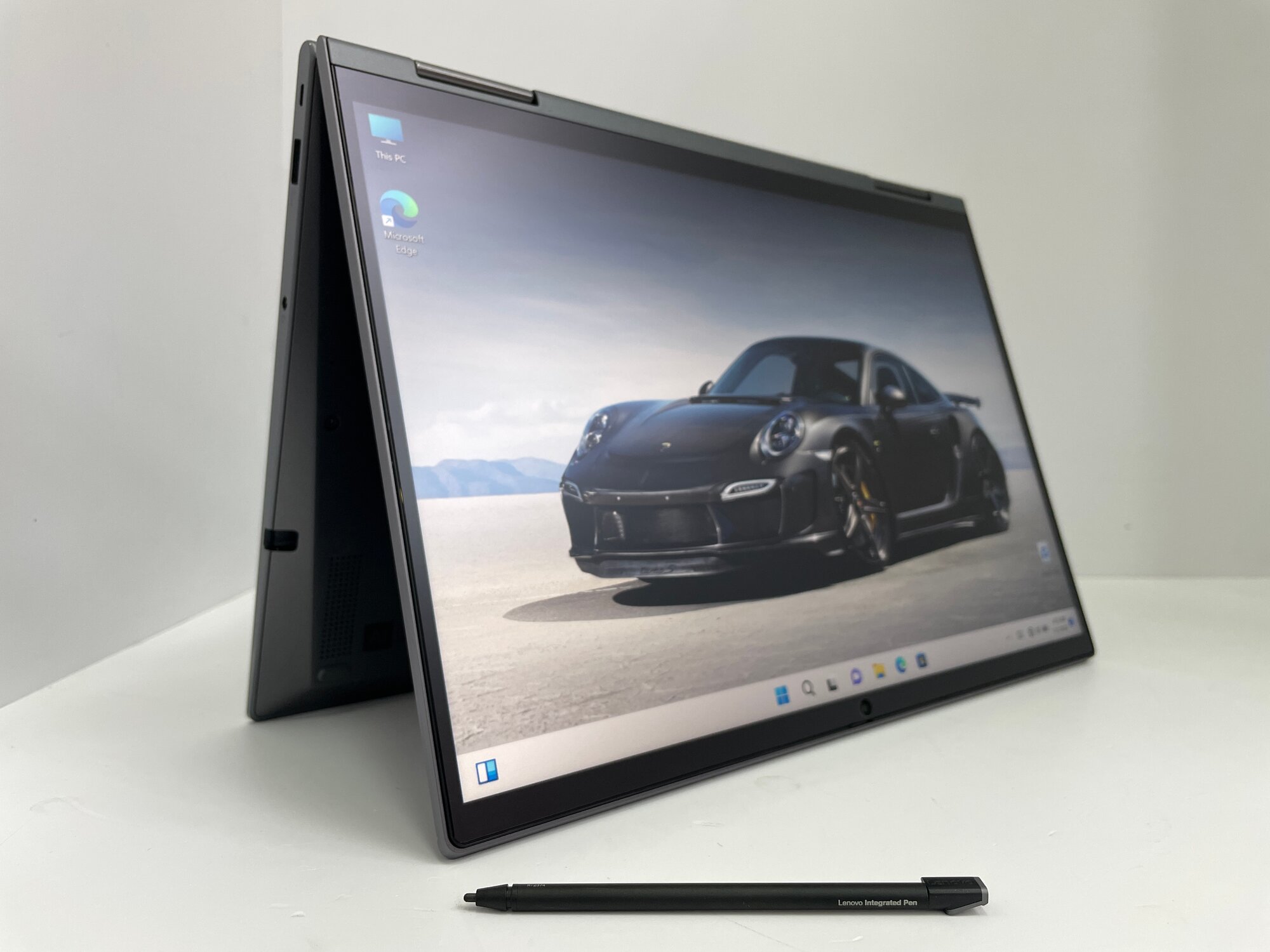 Ноутбук Lenovo ThinkPad X1 Yoga Gen 6 Intel Core i5 1145u, 2.4 GHz - 4.2 GHz, 16gb, 14" 1920х1200 ips, SSD 256, Intel Iris Xe, Windows 11 Pro