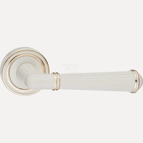 Изображение товара Дверные ручки Renz (Ренц) "Новара" INDH 625-16 на круглой розетке белый + полированная латунь