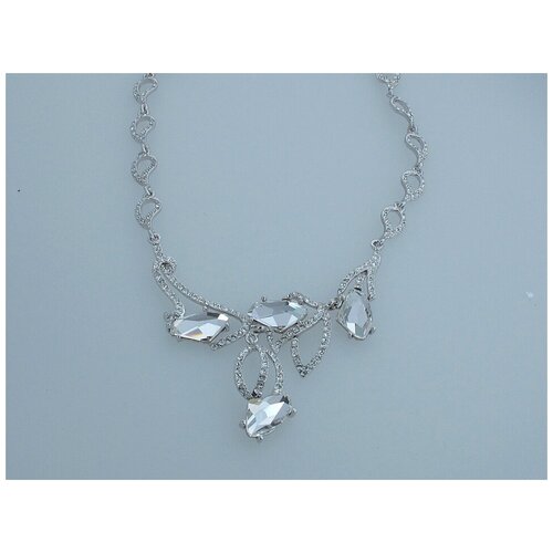 Колье Эстет кристаллы Swarovski 2150₽