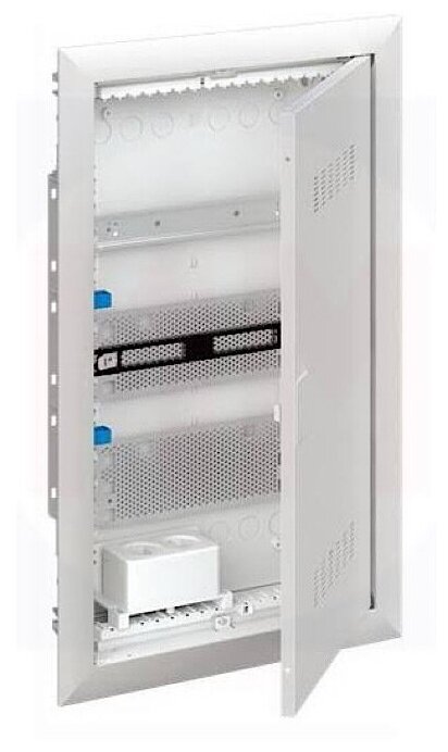 Шкаф мультимедийный ABB UK630MV с розеткой 2CPX031391R9999