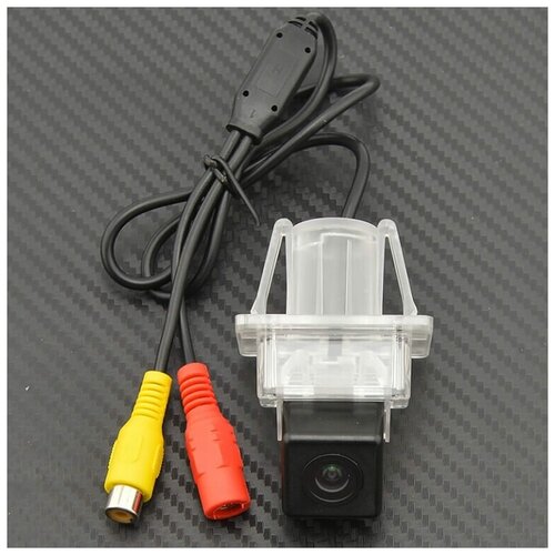 Камера заднего вида Mercedes-Benz C-Klasse W204 E-Klasse W212 182700₽