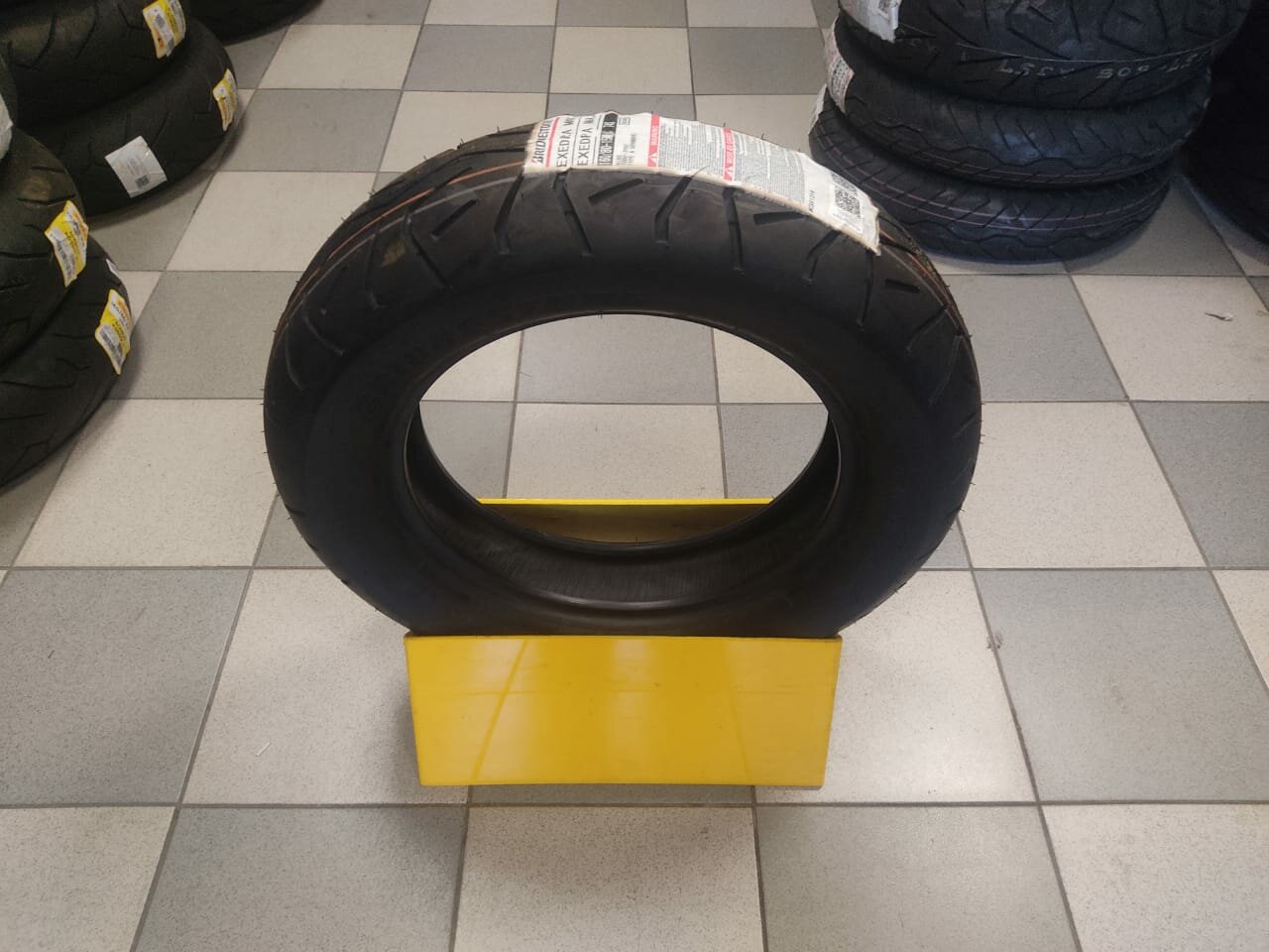 Мотошина / шина для мотоцикла Bridgestone Exedra Max 160/80-15 74S Rear TL