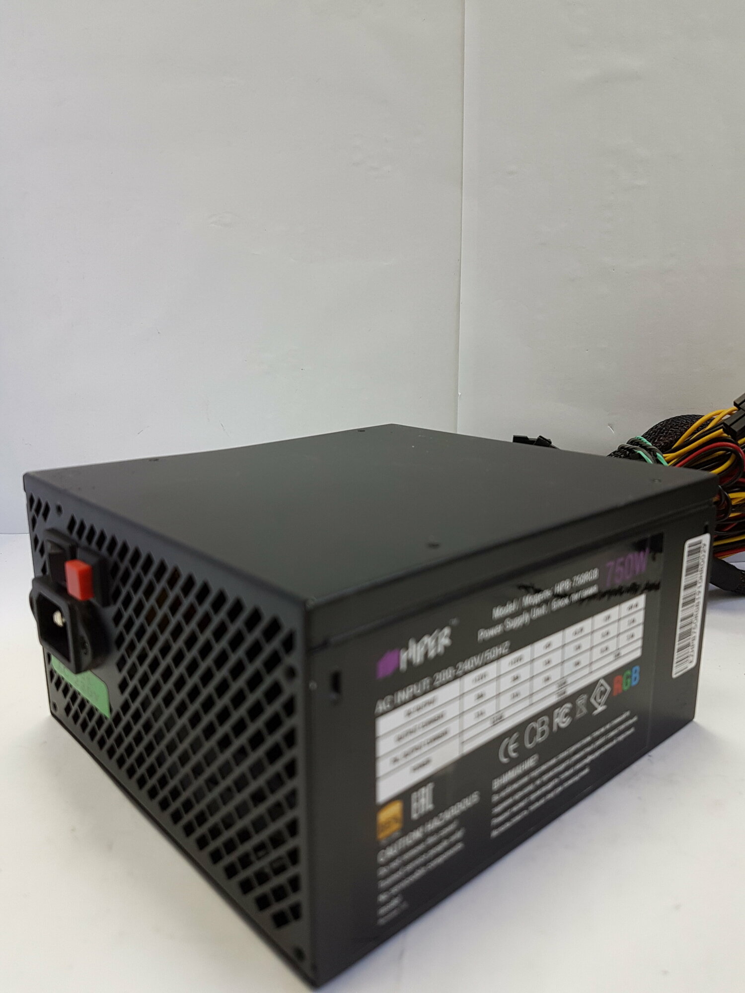 Блок питания HIPER HPB-750RGB 750W черный - фото №16