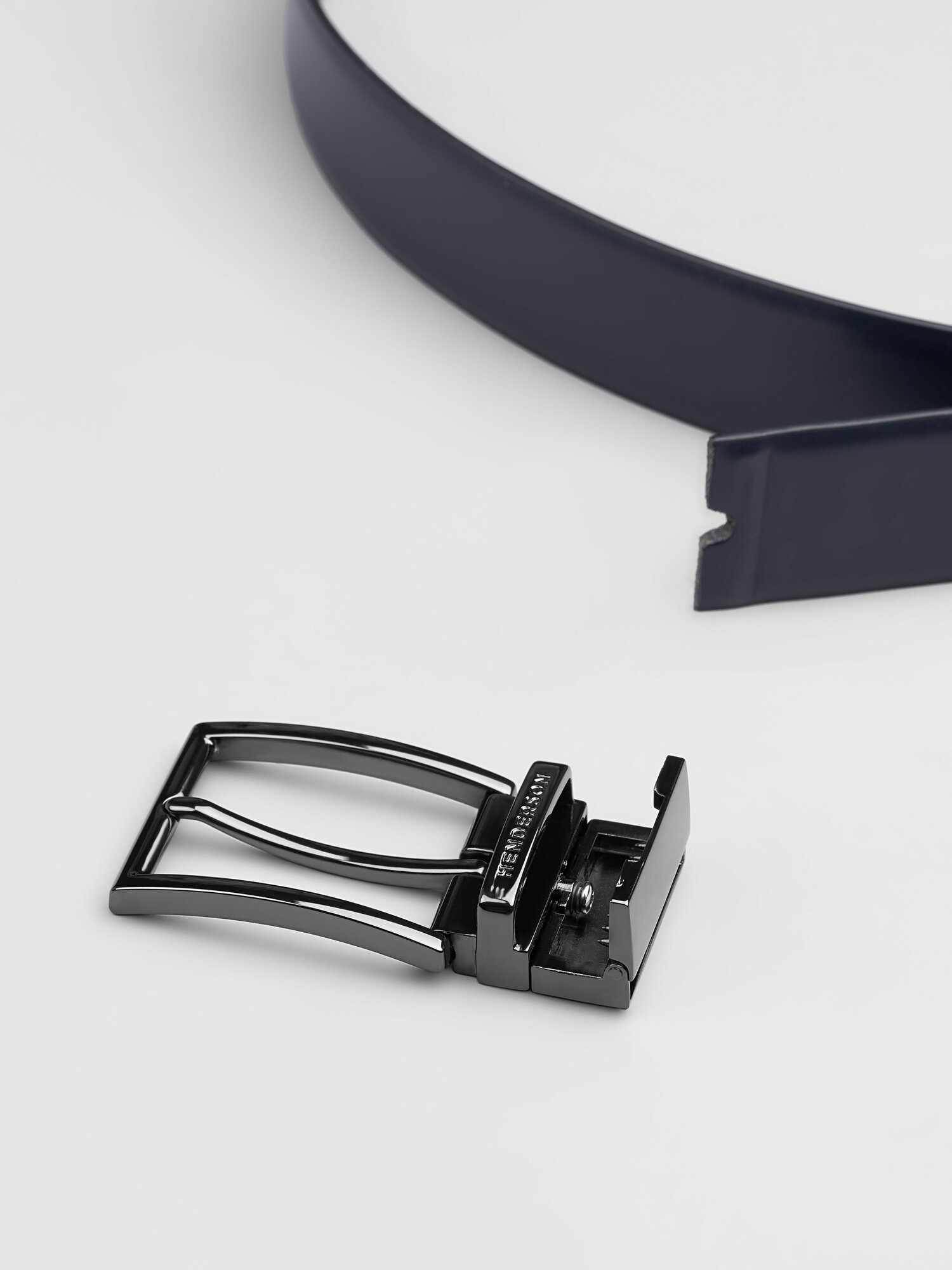 Ремень HENDERSON для мужчин, размер 115, черный — фото 1