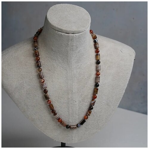 Бусы из кофейного и красного агата