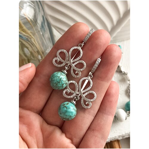 Серьги с натуральными камнями