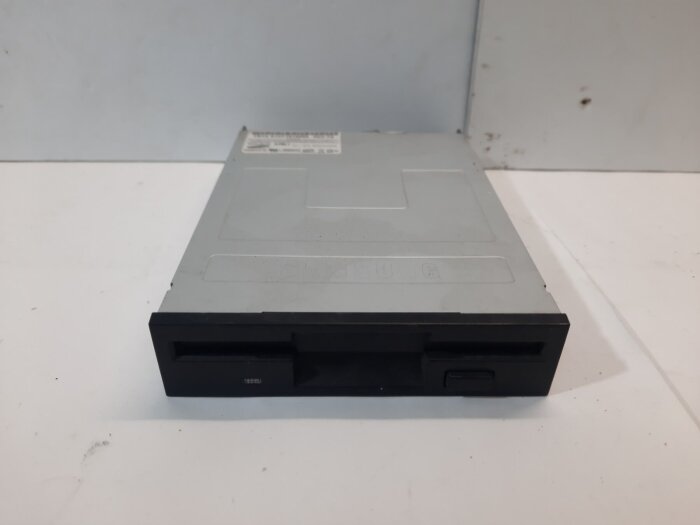 Внутренний дисковод FDD 3.5" Samsung SFD-321B черный