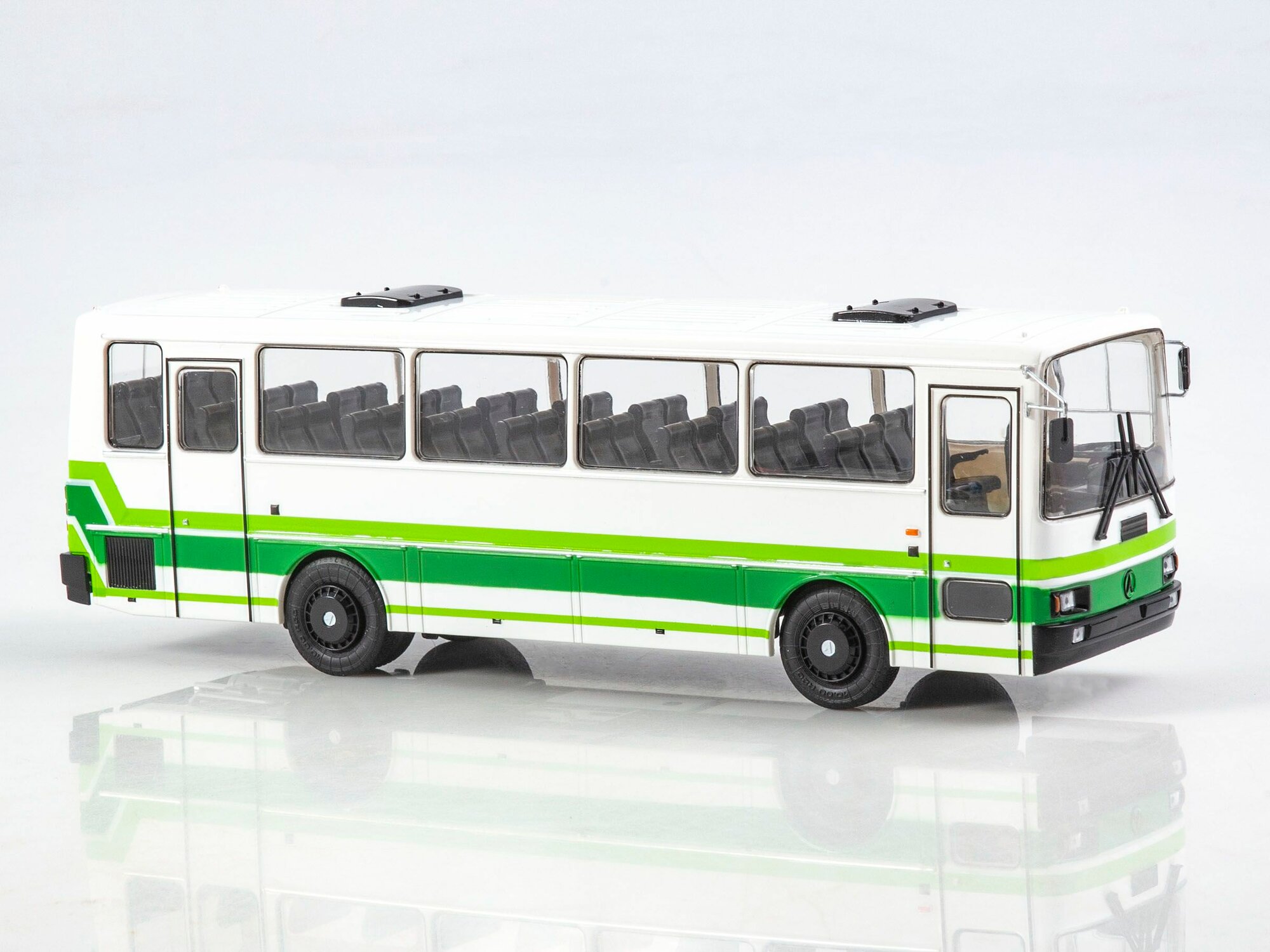 Наши Автобусы №72 - ЛАЗ-4207 — фото 1