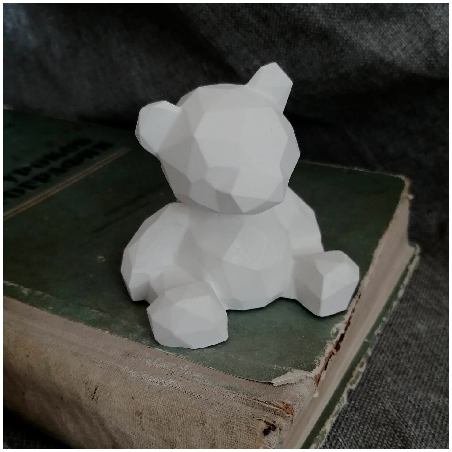 фото Медвежонок полигональный