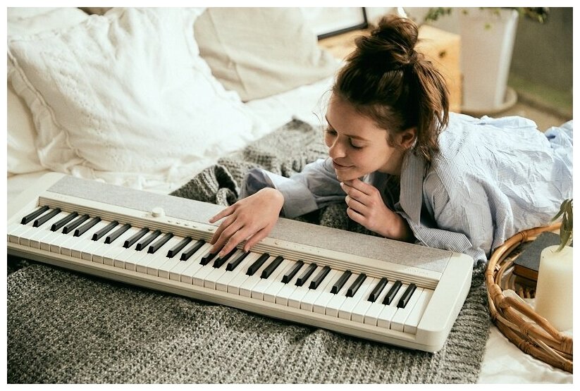 CASIO CT-S1WEC2 портативный инструмент Light Piano с 61 клавишей фортепианного типа, без адаптера