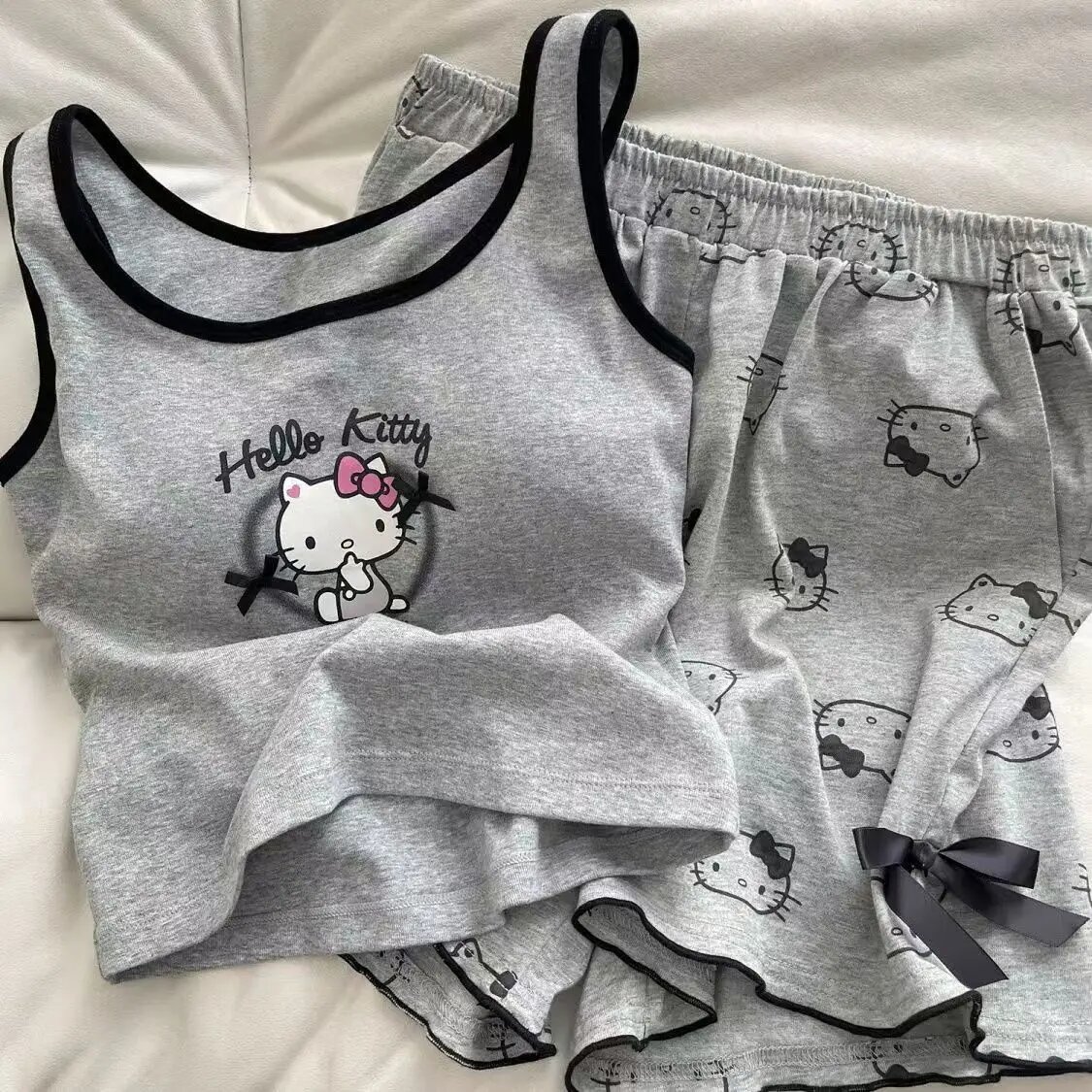 Пижама Sanrio Hello Kitty, L, Серый