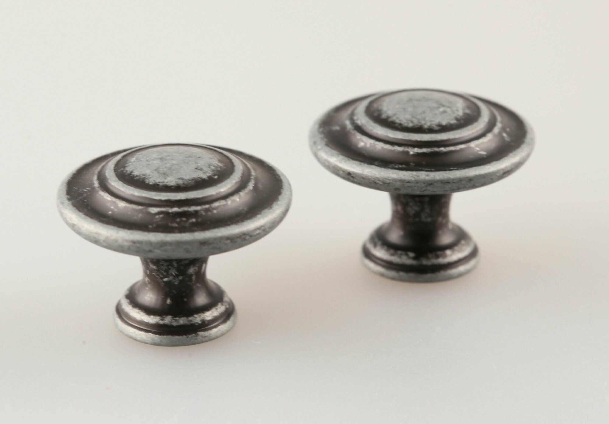 Ручка-кнопка IN.01.5061.0.AS античное серебро (комплект 2шт) - фотография № 1