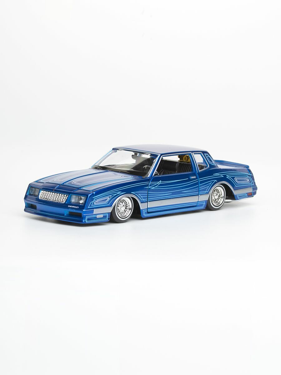 1:24 модель Chevrolet Monte Carlo SS 1986