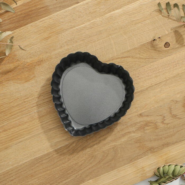 Форма для выпечки «Жаклин. Рифлёное сердце», 11×2 см, съёмное дно, антипригарное покрытие, цвет чёрный - фотография № 4