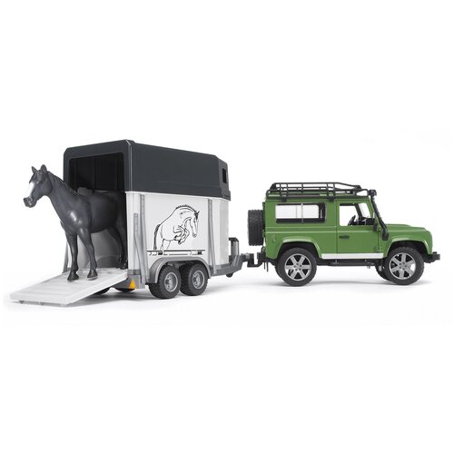 02-592 Bruder Внедорожник Bruder Land Rover Defender с прицепом-коневозкой и лошадью 02-592