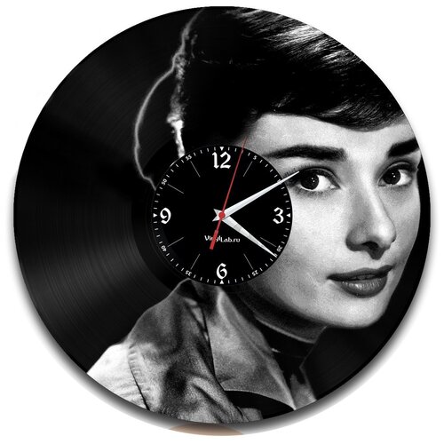 фото Часы из виниловой пластинки (c) vinyllab одри хепберн