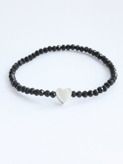 Жесткий браслет Pechinoga Design Женский браслет из натуральной шпинели звёздочка/ корона/ сердечко/ слоник, металл, размер 18 см, размер L, черный, серебристый