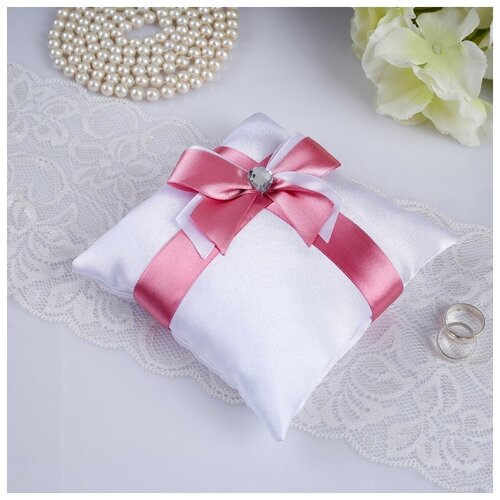 фото Подушечка для колец "афродита", розовая 4522869 сима-ленд