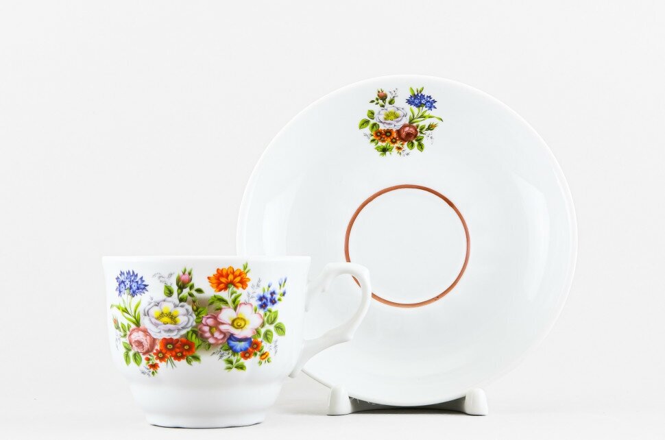 Чашка с блюдцем чайная Добрушский фарфоровый завод Тюльпан Букет цветов 250 мл
