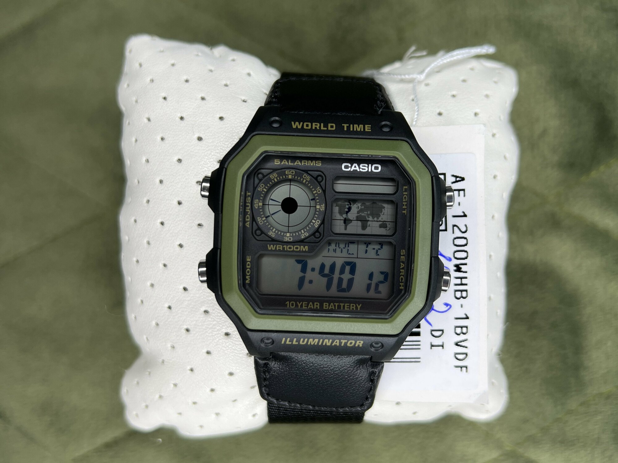 Наручные часы CASIO Collection AE-1200WHB-1B