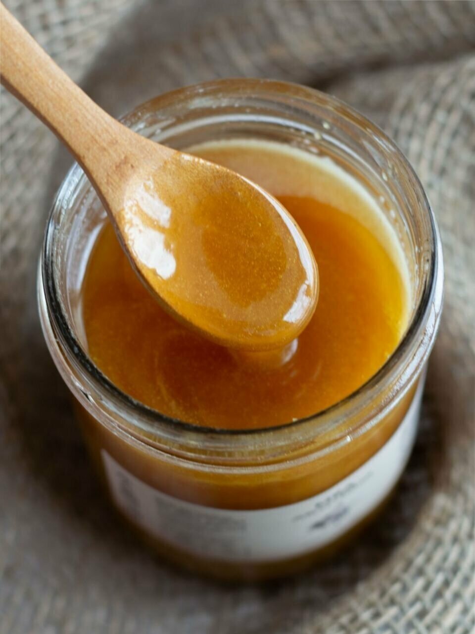 Мёд натуральный дягилевый в деревянном ящичке 1 шт 500 г - фотография № 5