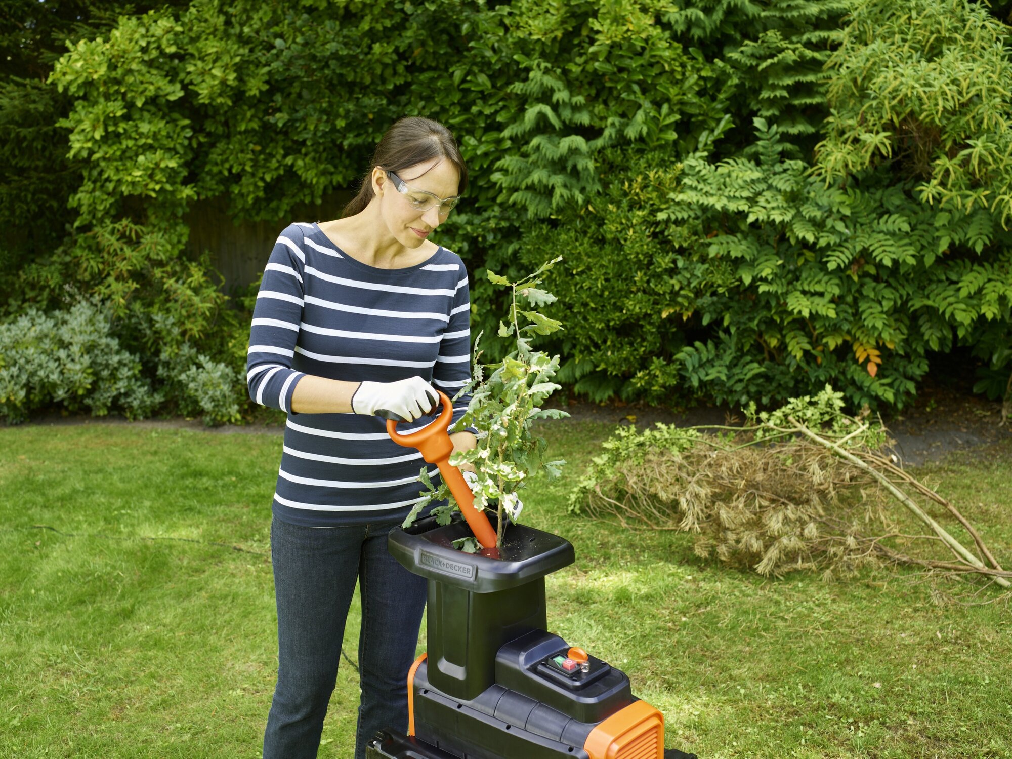 Измельчитель электрический BLACK+DECKER BEGAS 5800-QS 2800 Вт