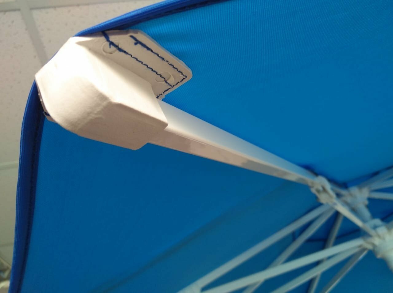 Зонт от солнца THEUMBRELA Kiwi Clips, Ø 2.5 м, голубой - фотография № 10