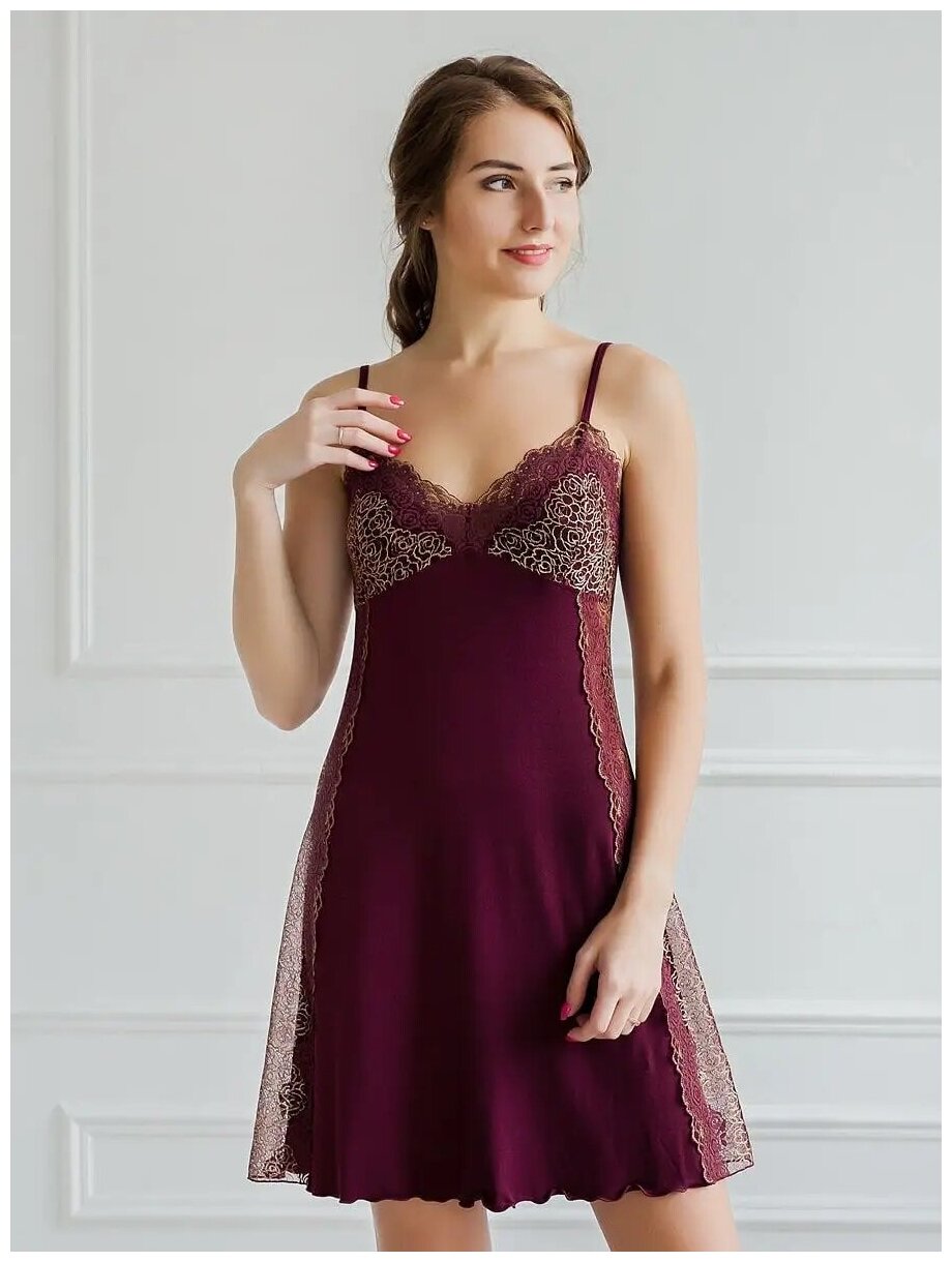 Женская ночная сорочка вискоза Жаннет, размер 52 бордо. Текстильный край - фотография № 3