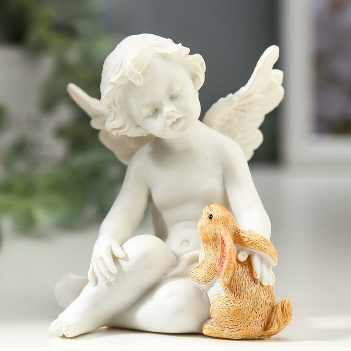 Сувенир полистоун Белоснежный ангел с цветным кроликом 6,8х6,5х6 см