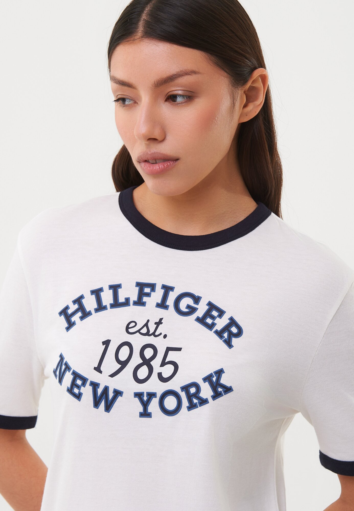 Футболка TOMMY HILFIGER, размер M, белый — фото 1