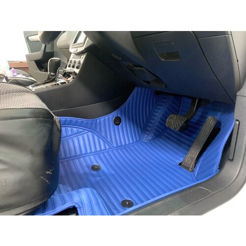 3Dковрики из экокожи в салон Volkswagen Passat. на 2 ряда сидений (под заказз)