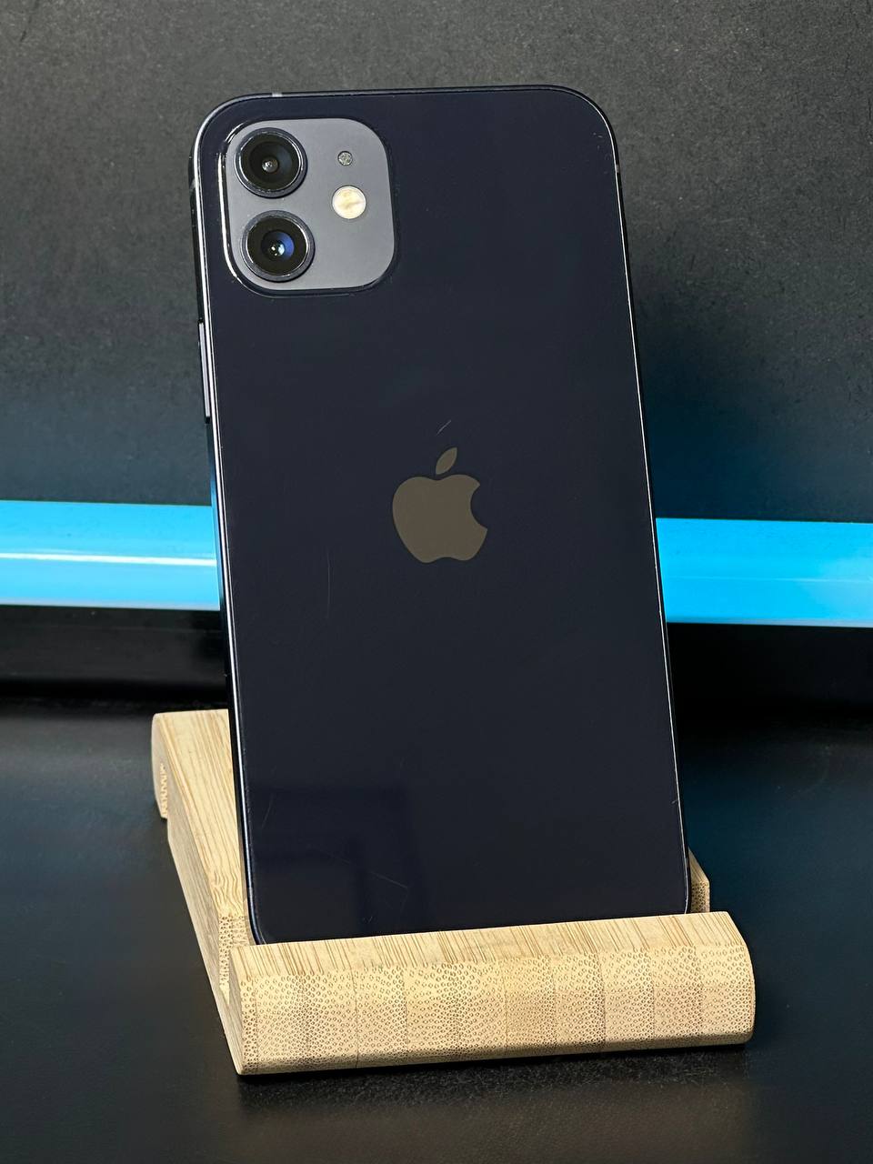 Смартфон Apple iPhone 12, 64 ГБ, nano-SIM + eSIM, черный