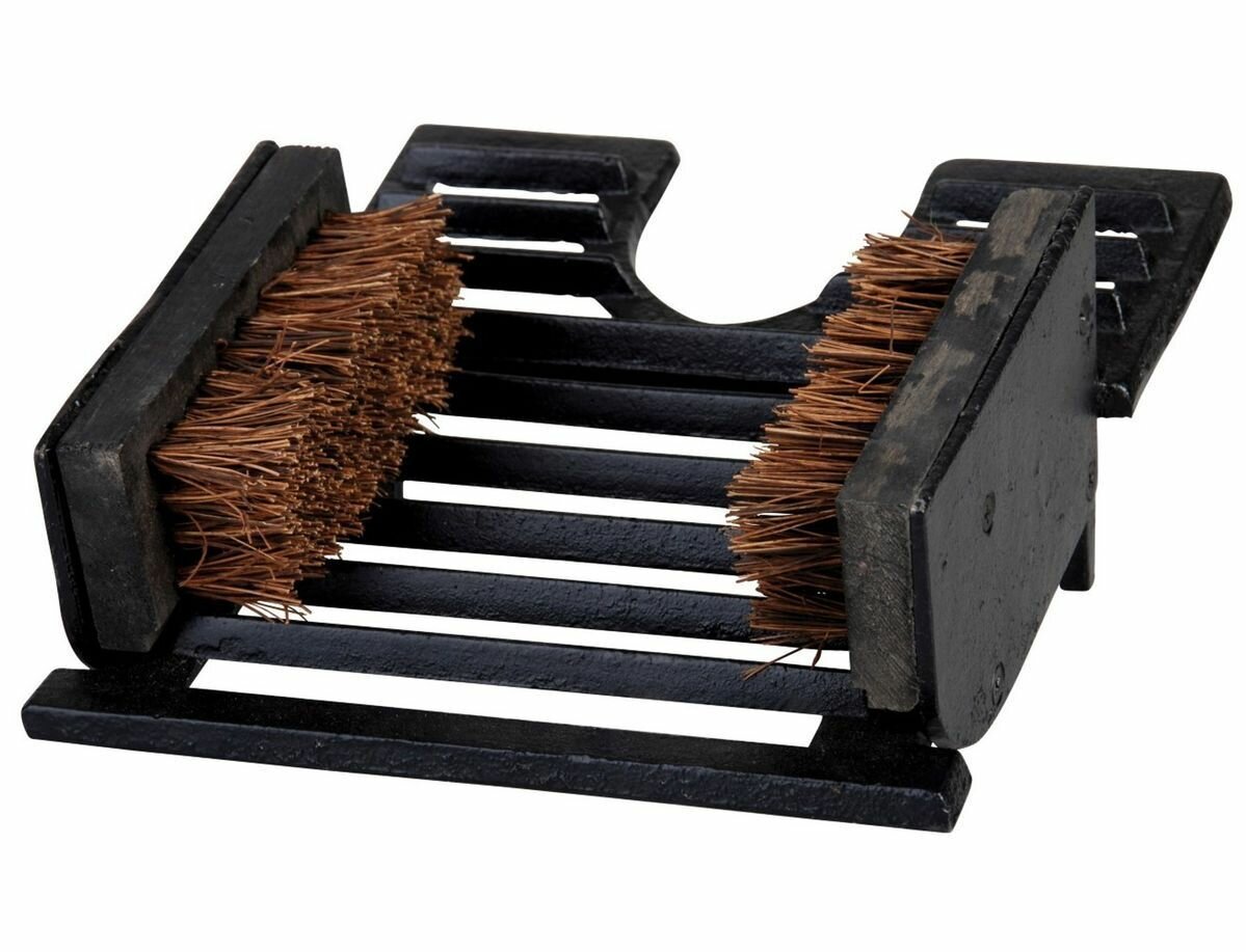 Декроттуар для снятия и очистки обуви с щетками