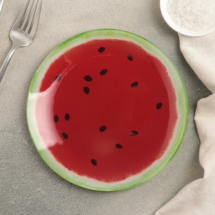 Тарелка стеклянная пирожковая Доляна «Сладкий арбуз», d=18 см, цвет красный