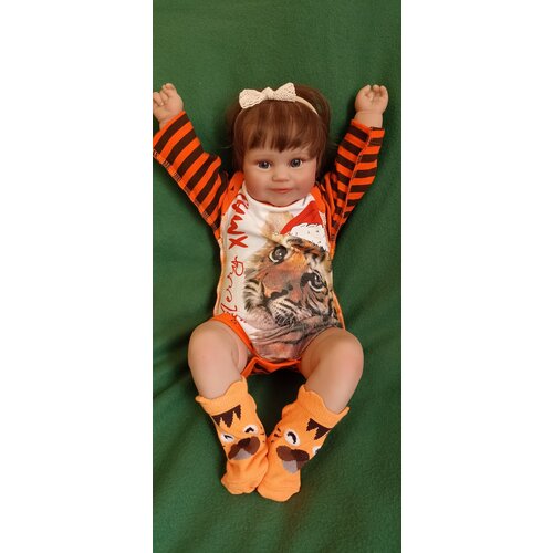 фото Кукла реборн мягконабивная 50 см. кукла младенец медди брюнетка mrb
