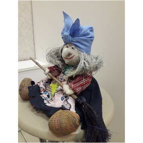 Сувенир - оберег Баба Яга из вологодского льна