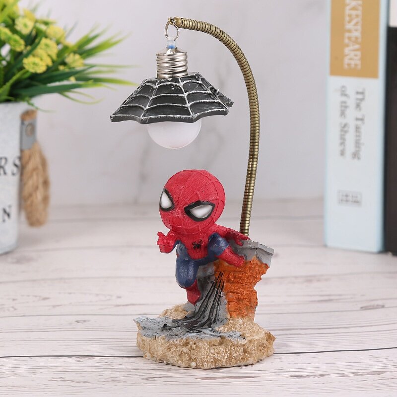 Светильник-ночник "Человек-паук" на разрушенной стене - фотография № 1
