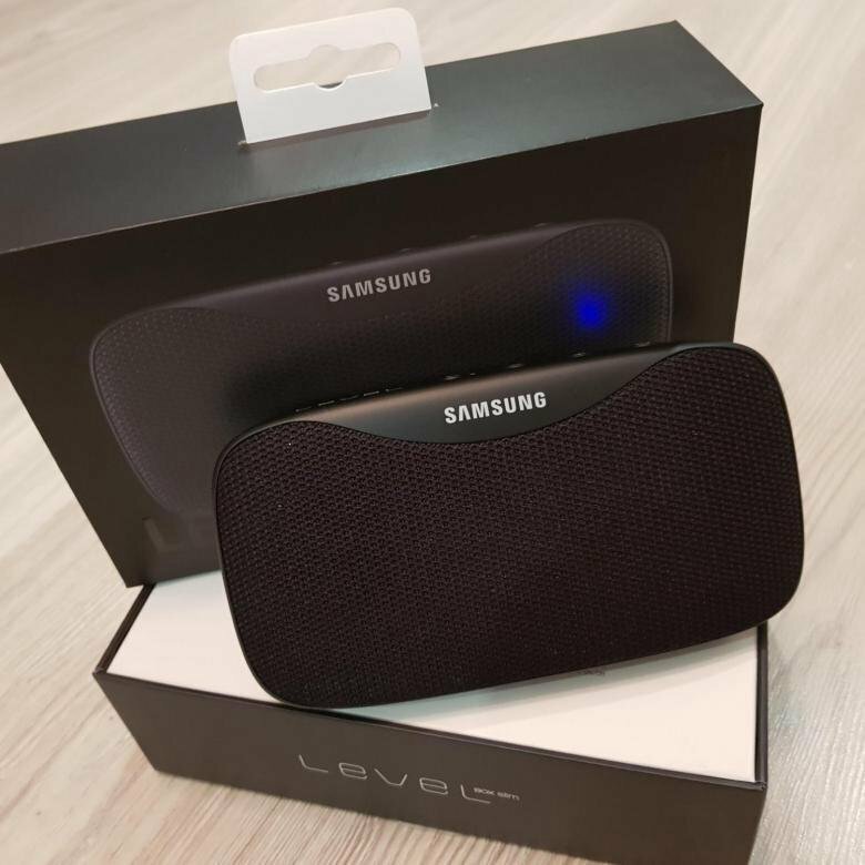 Портативная акустика Samsung Level Box Slim 8 Вт