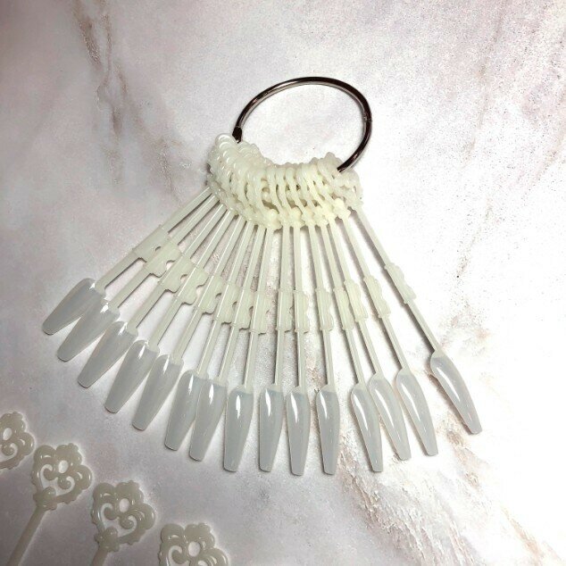 Палитра для гель лаков, типсы на кольце, балерина молочные, 24 шт — фото 1